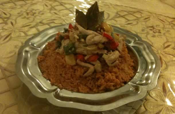 Émincés de dinde aux 3 poivrons accompagnés de riz à la tunisienne revisité
