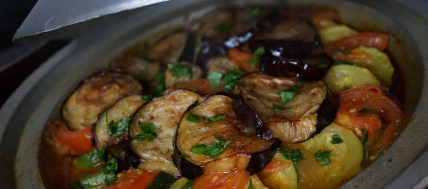 Tajine de bœuf aux courgettes et aubergines frites