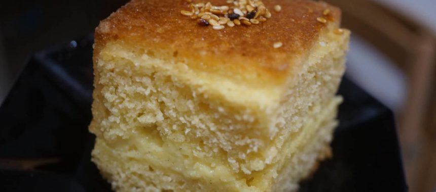 Gâteau de semoule fourrée à la crème pâtissière