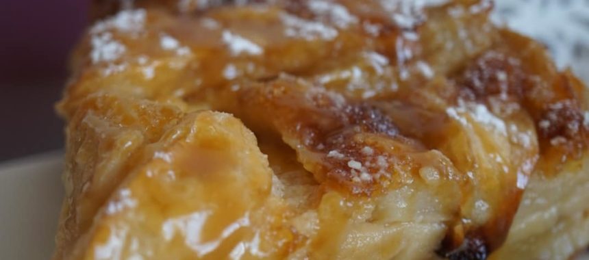 Gâteau aux pommes/poires au caramel au beurre salé